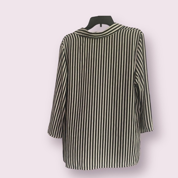 Talbots Women’s XL Black and White Stripped Wrap Blouse - Picture 2 of 3